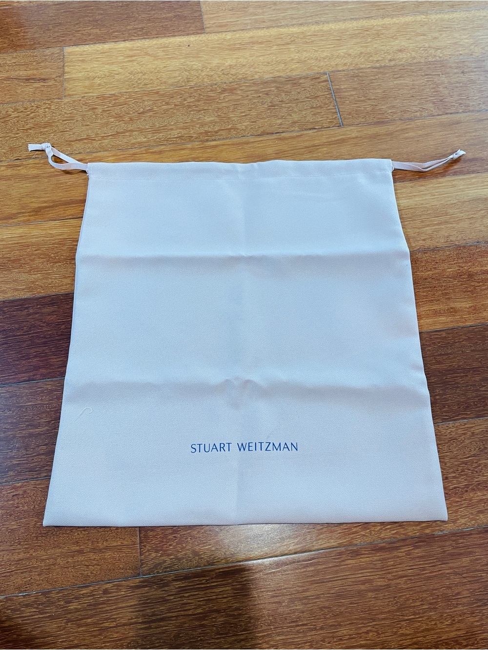 Stuart Weitzman shoe box and dust bag - Picture 3 of 3